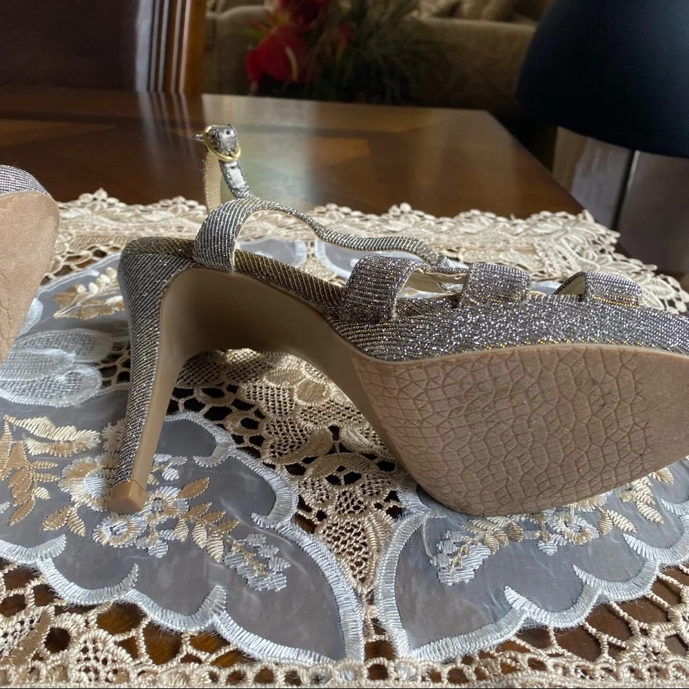 Audrey Brooke High heel metallic gold sandals NWOB